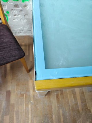 Mesa y Sillas Madera y Cristal. Librería,mueble tv