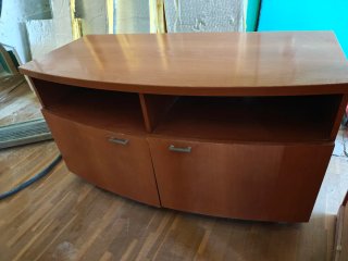 Mesa y Sillas Madera y Cristal. Librería,mueble tv