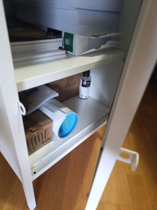 Mueble cuadrado blanco metálico Ikea