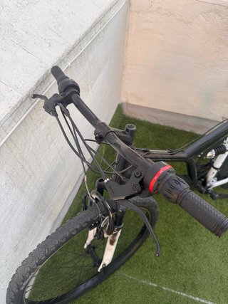 Bicicleta Montaña Negra Doble Suspensión
