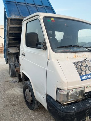 Nissan Trade 1996
