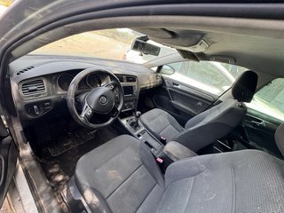 Despiecie  Volkswagen Golf 7 del año 2014.