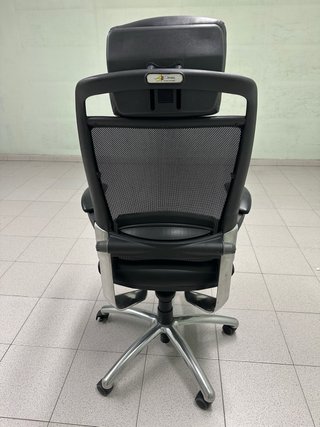 Silla de oficina Herpesa Negra