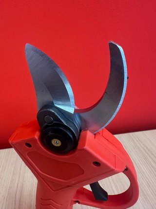 Podadora Eléctrica Inalámbrica 21V