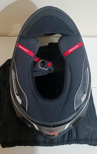 Casco Scorpion EXO R1 EVO Carbon Air