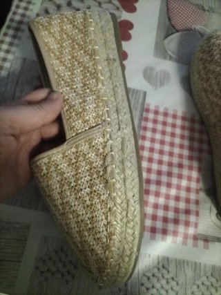 Zapatillas Beige y Doradas