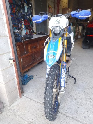 Husaberg TE 250 2T 2013  o cambio por 125 enduro