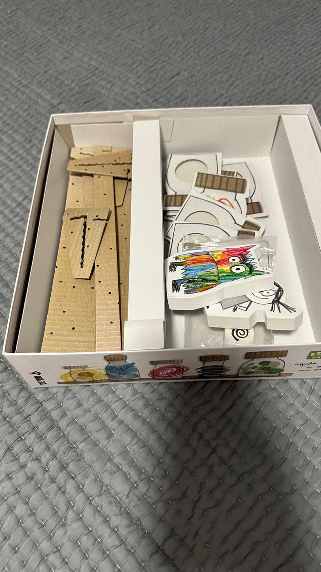 Juego de mesa el monstruo de los colores