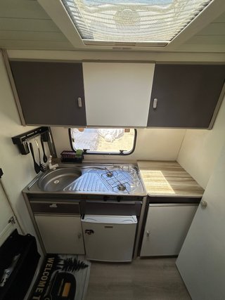 Caravana Bürstner Holiday 750kg Autónoma