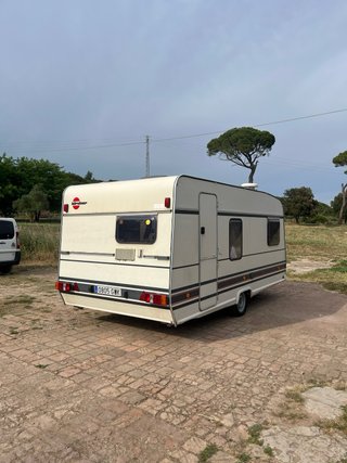 Caravana Bürstner Holiday 750kg Autónoma