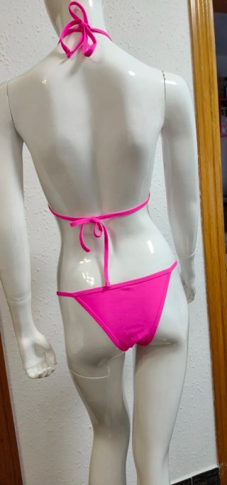 Bikini Rosa con Brillantes y Aros decorativos