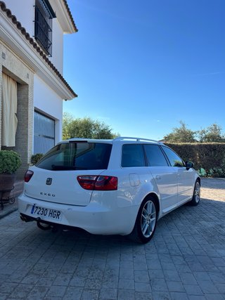 SEAT Exeo ST 2011