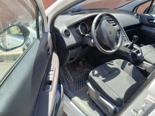 Peugeot 5008 2010