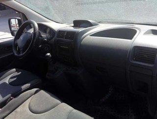 Paragolpes trasero peugeot expert kasten 445704