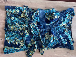 Blusa Stradivarius floral M