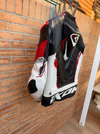 Chaqueta Moto Ixon Vortex 2 Negra/Roja/Blanca