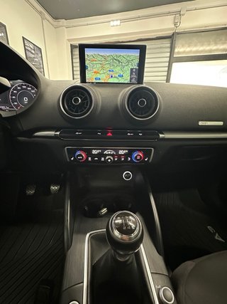 Audi A3 35 TFSI SPORTBACK S-LINE