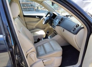 1892448 volkswagen puerta trasera derecha tiguan