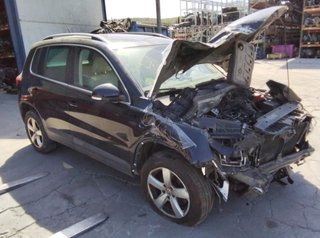 1892448 volkswagen puerta trasera derecha tiguan