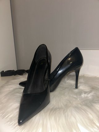 Zapatos de tacón negros talla 38 y bolso