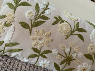 Funda para Cojín de 50x30cm. Decorativo. Bordado.
