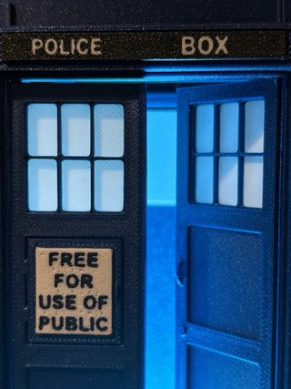 Lámpara TARDIS Doctor Who 3D Retroiluminada