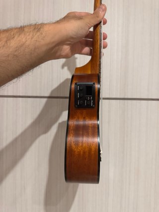 Ukulele Elettrificato Soprano