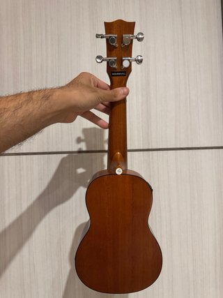 Ukulele Elettrificato Soprano