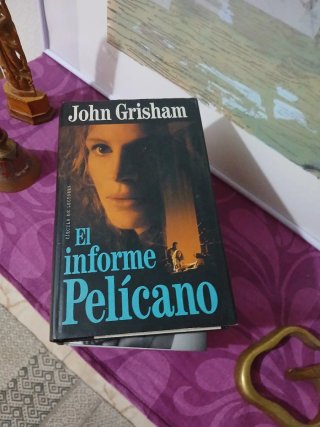 4 títulos de libros de Crimen y misterio