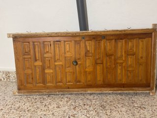 Puerta de madera exterior