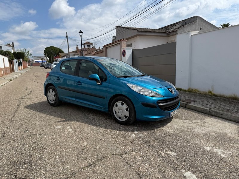 Peugeot 207 2007 - foto 1