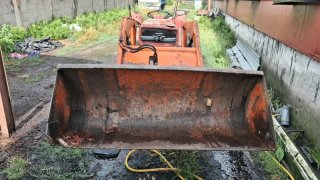 Tractor con Pala Marssey Ferguson