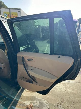 Puerta Trasera Derecha BMW X3 E83 2006
