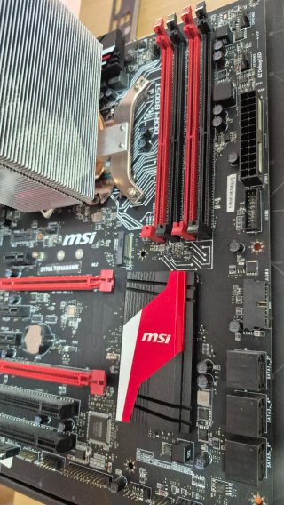 Placa Base ATX MSI Z170A Tomahawk coni5-6500