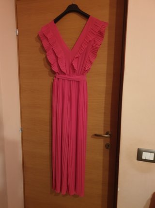 Vestito lungo rosa con volant
