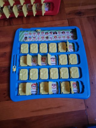¿Quién es Quién? Quem é Quem? Juego