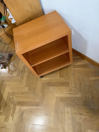 Mueble auxiliar con ruedas