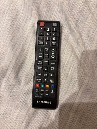 Televisor Samsung Smart TV 46” Full HD + soporte