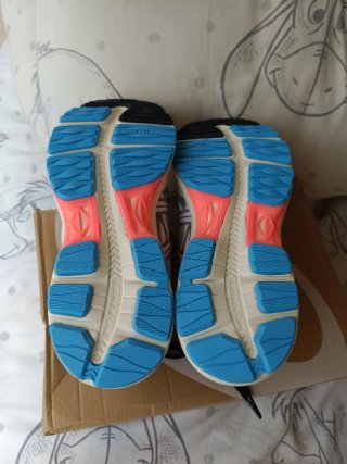 Zapatillas ASICS Nuevas Talla 40