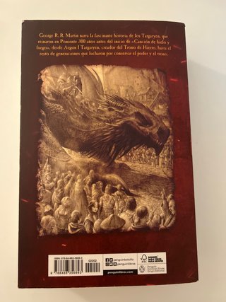Fuego y sangre : 300 años antes de Juego de Tro...