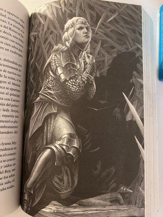 Fuego y sangre : 300 años antes de Juego de Tro...