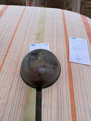 Cazuela antigua de hierro y metal