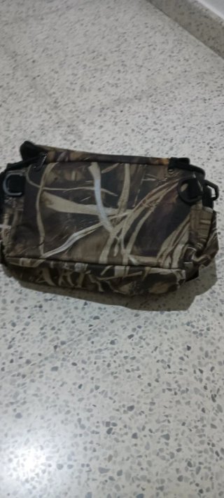 Riñonera camuflaje caza pesca nueva