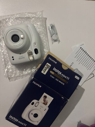 Cámara Fujifilm Instax Mini 11 Blanca