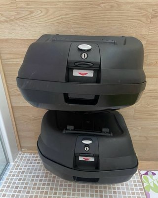 Maletas laterales y herrajes Givi Yamaha FZ6