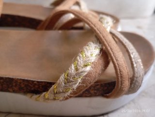 Sandalias de Verano Marrones y Doradas