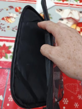 Funda Porta Tablet Kelme Negra y Roja