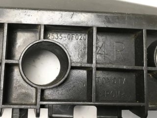 Soporte paragolpes delantero Toyota verso E12
