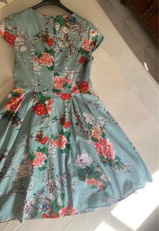 Vestido vintage floral como nuevo