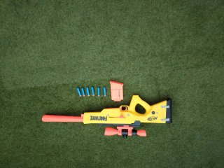 Pistola Nerf Fortnite Amarilla